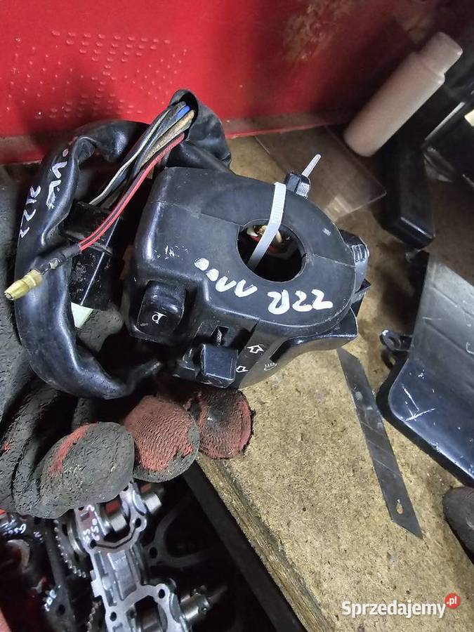 Kawasaki ZZR 1100 przełącznik lewy świateł Jelenia Góra