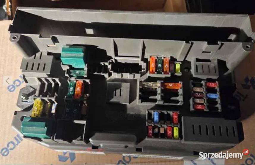 Skrzynka bezpieczników bmw x5 e70 Lift 30 Diesel warmińsko-mazurskie sprzedam
