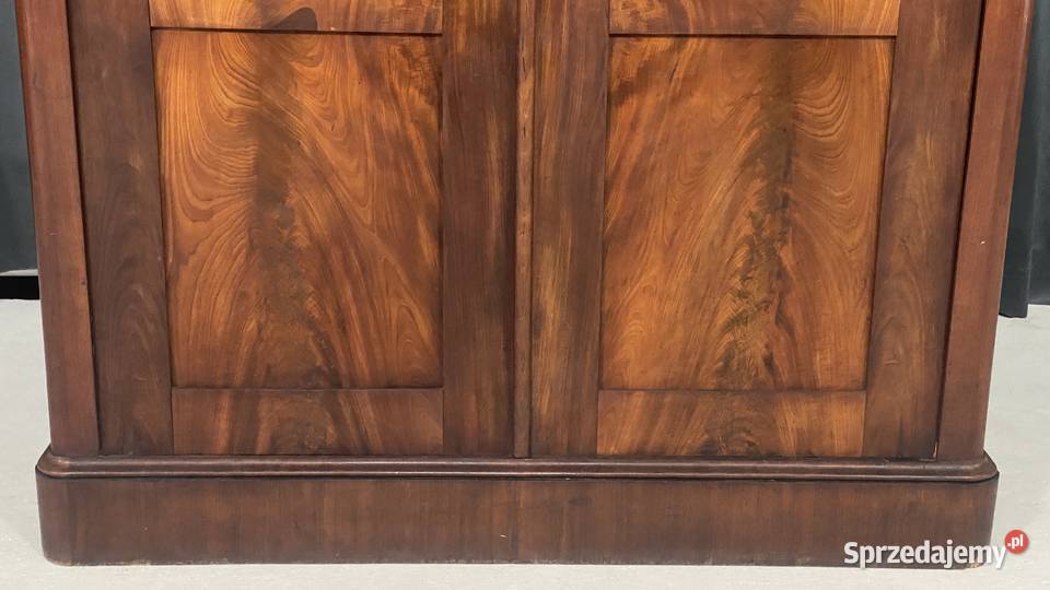 Klasyczna szafa Biedermeier dwudrzwiowa orzech Antyki, Sztuka, Kolekcje Budno