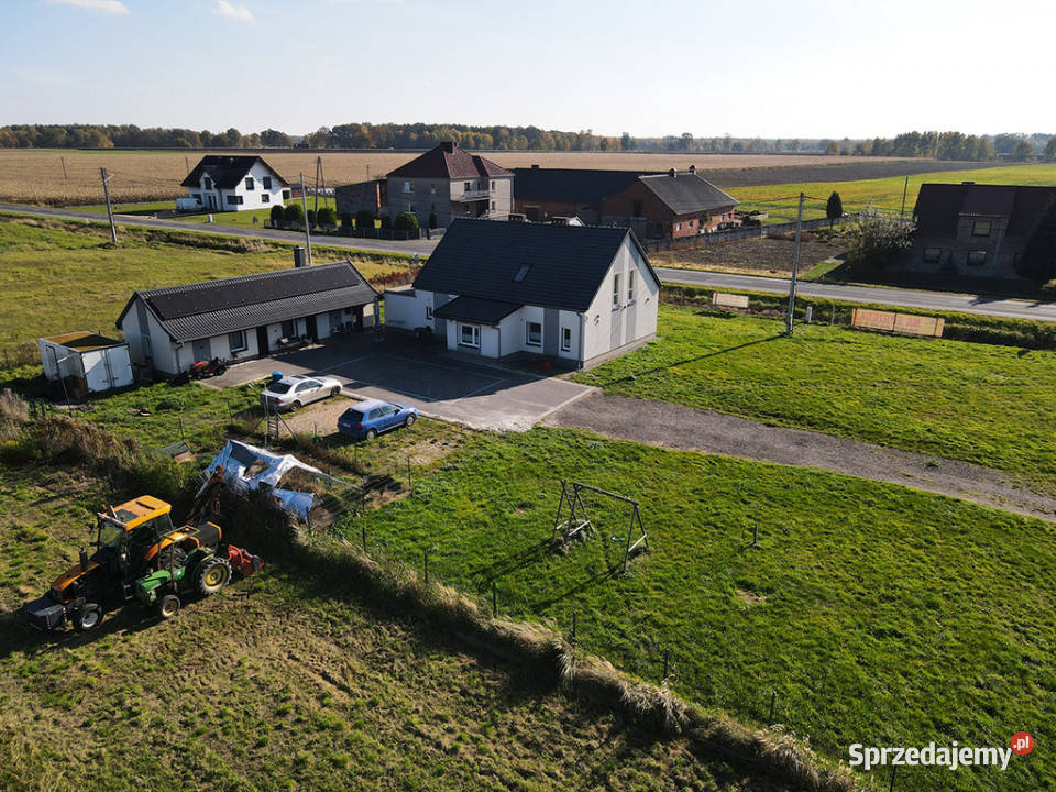 Na sprzedaż funkcjonalny dom remoncie Błachów