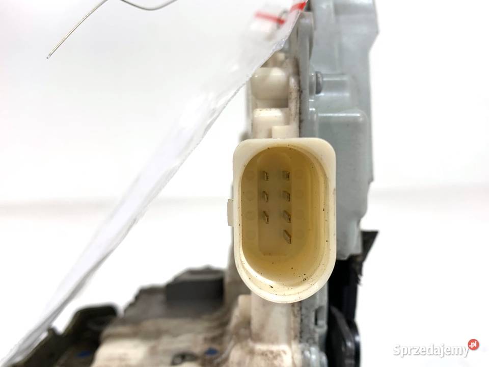 ZAMEK DRZWI PRAWY PRZÓD AUDI A4 B8 Kombi