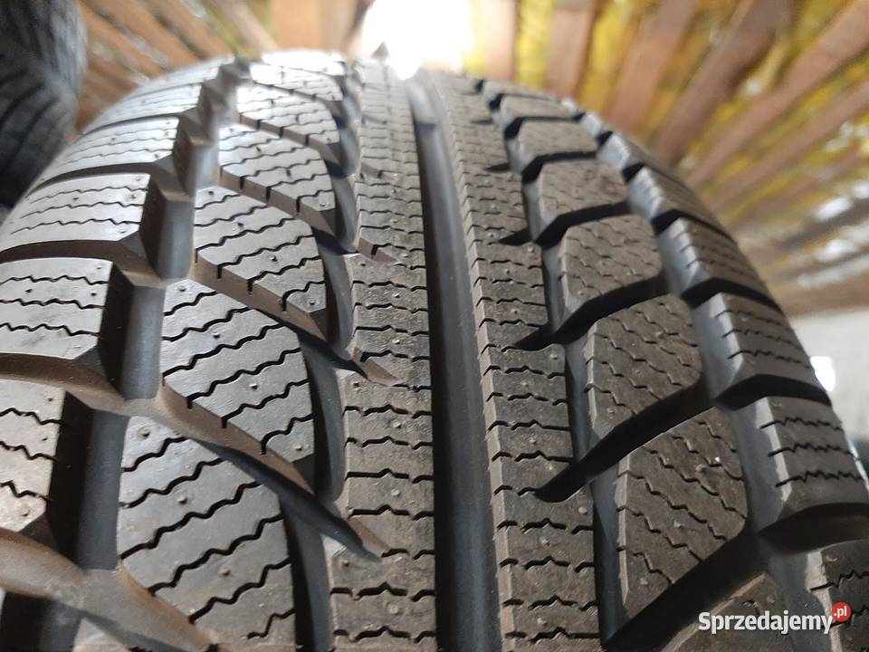 2x Opona nieużywana zimowa 22560R18 GOODRIDE 219 Zaścianki