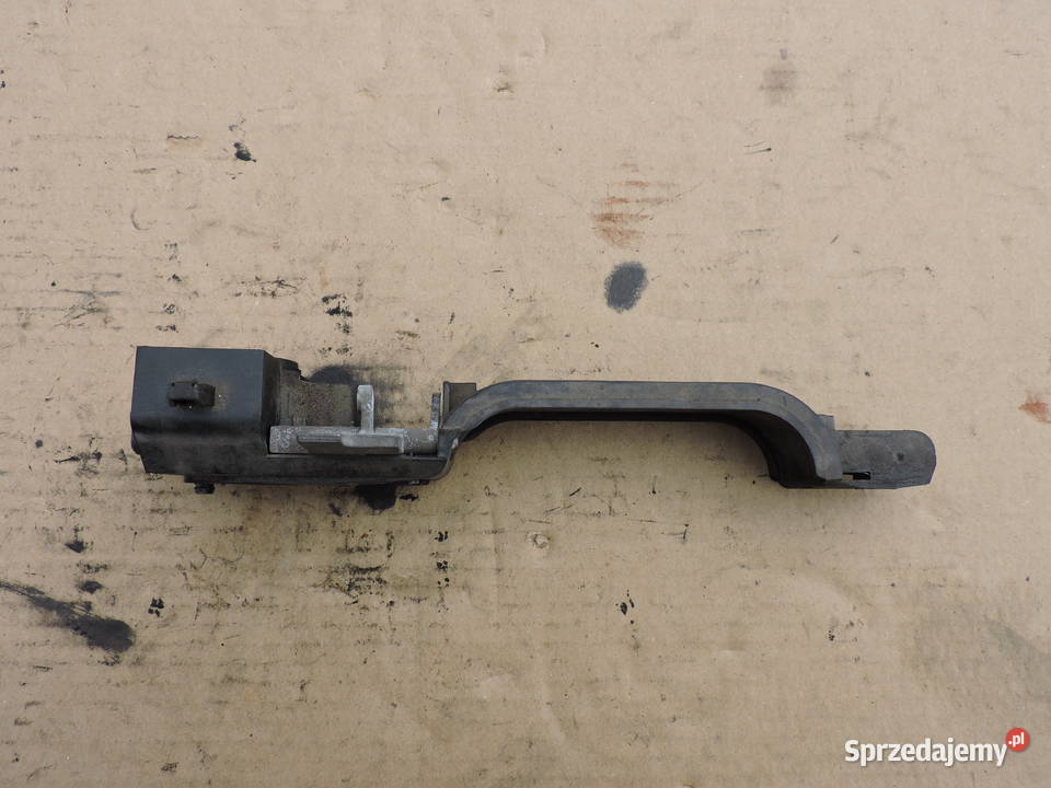 Stelaż klamki prawy przód Ford focus mk1 18 TDCI sprzedam