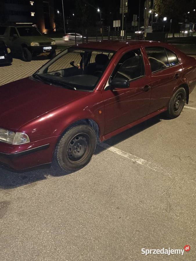 Skoda Octavia z gazem radio Kielce