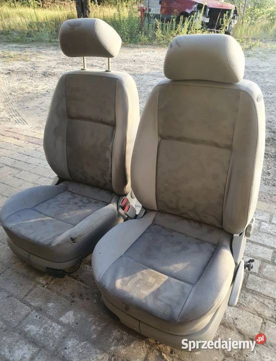 Fotele komplet Golf IV 1998r Hatchback stan Gostynin
