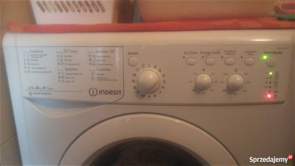Pralka Indesit IWSC51051C 42 1000obrmin 5 A