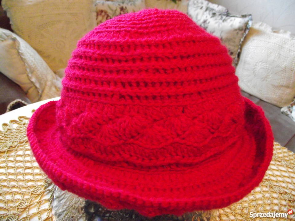 KAPELUSZ W KOLORZE CZERWIENI MALINOWEJ Piła sprzedam