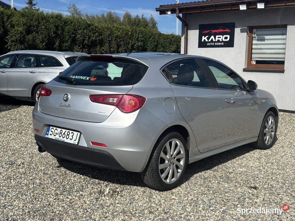 Alfa Romeo Giulietta wielofunkcyjna kierownica Paniówki sprzedam