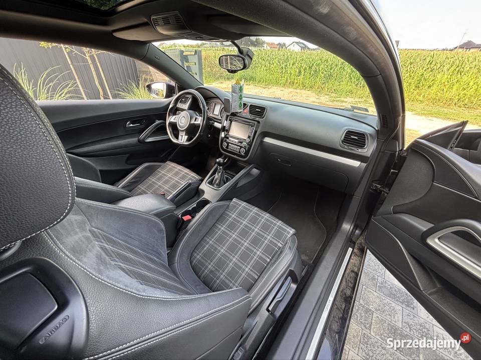 Sprzedam VW Scirocco 2011r 14 TSI 160 czarny Wola Podłężna