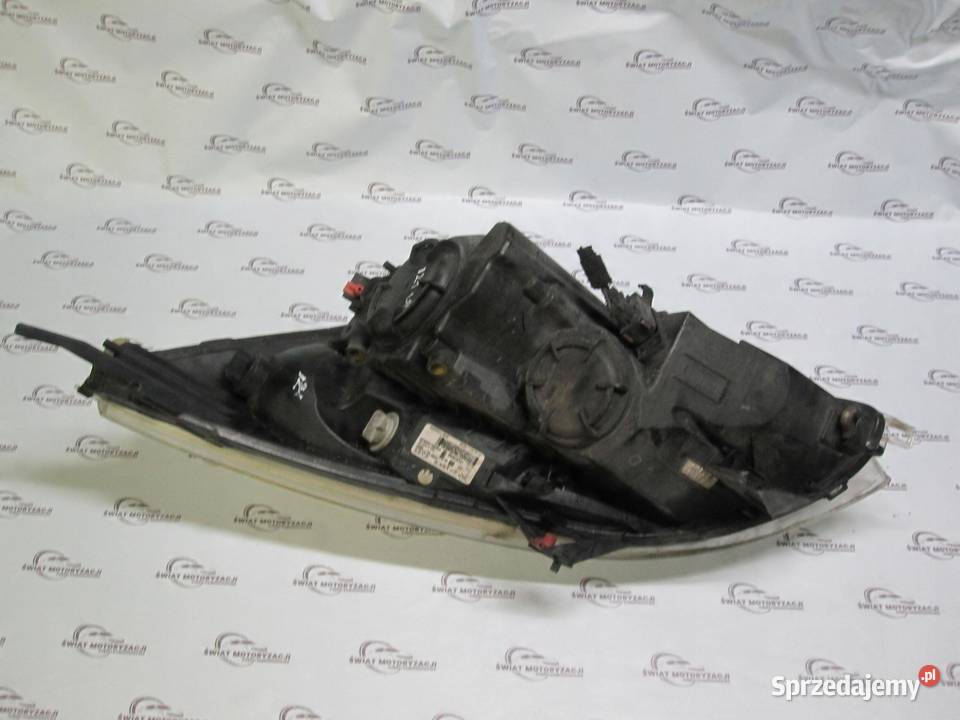 MERIVA B 11r lampa prawy przód 13253632 osobowe