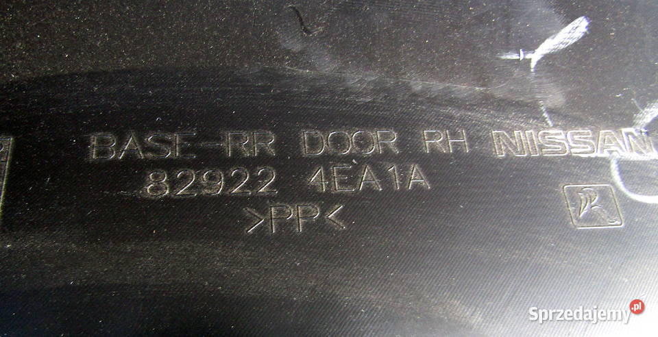 BOCZEK TAPICERKA DRZWI TYLNYCH LEWY PRAWY NISSAN Mysłaków