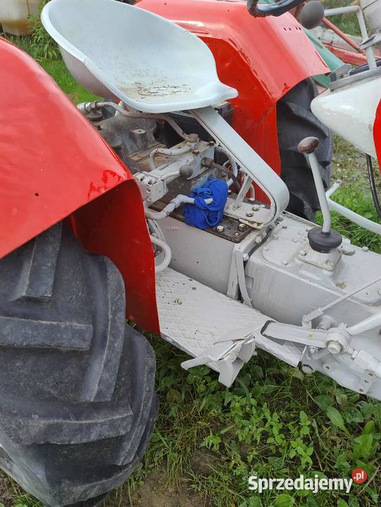 Ciągnik C330 Poręba Spytkowska sprzedam