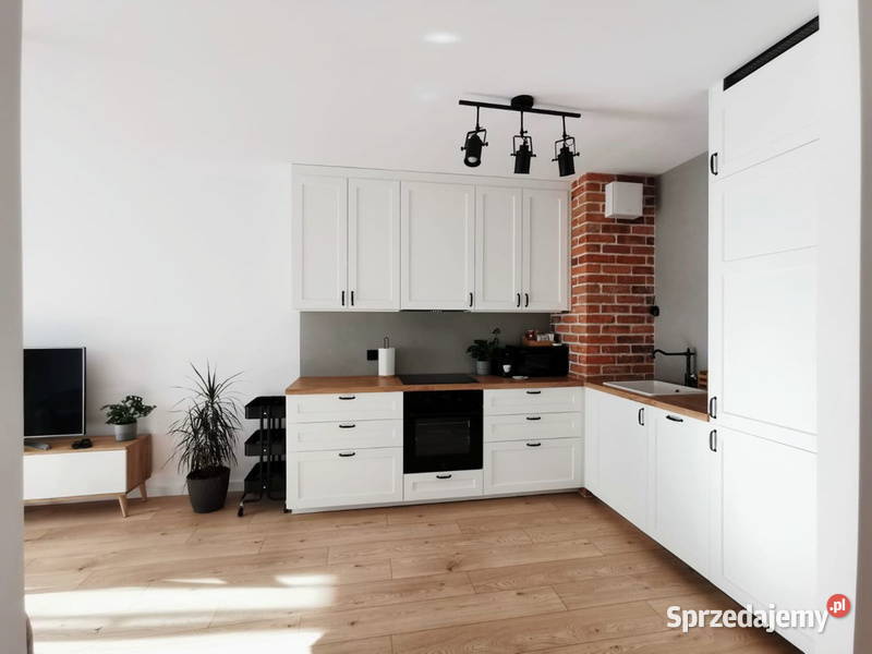 2 pokoje z miejscem parkingowym Niepołomicka Gdańsk