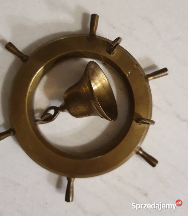 Wieszak okrągła ozdoba na ścianę z dzwonkiem z Lublin