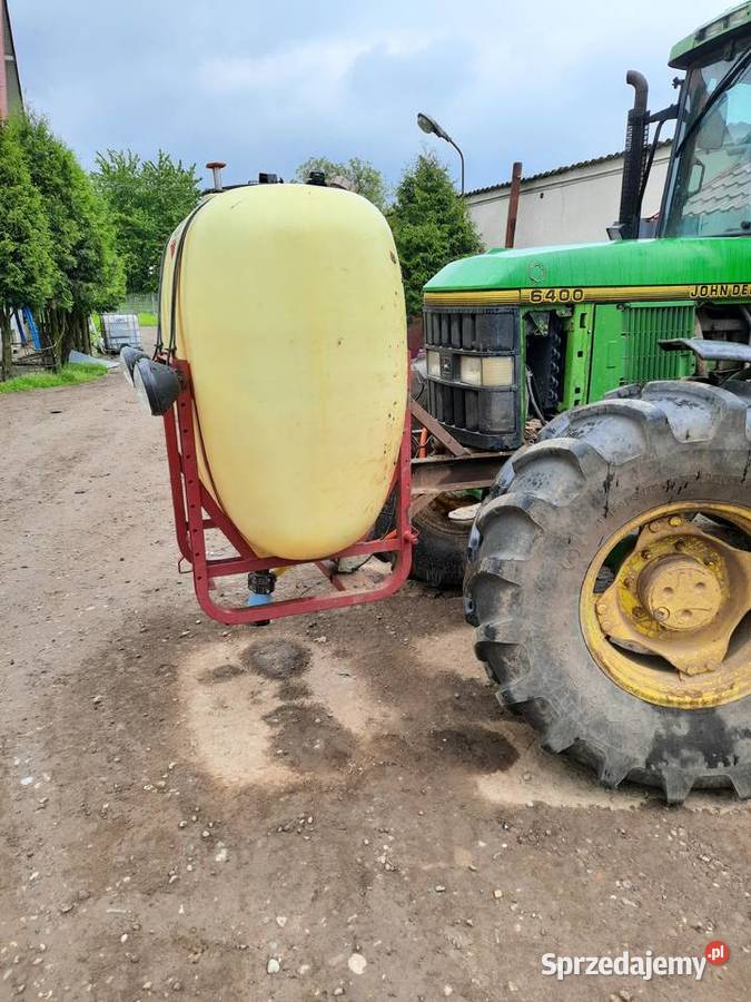 Sprzedam opryskiwacz douven 1000l 24m Opatowiec
