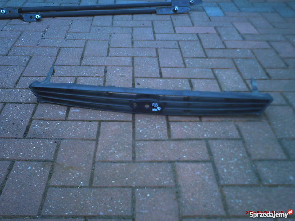 Grill atrapa Ford Fokus Mk1 Rok produkcji 2001