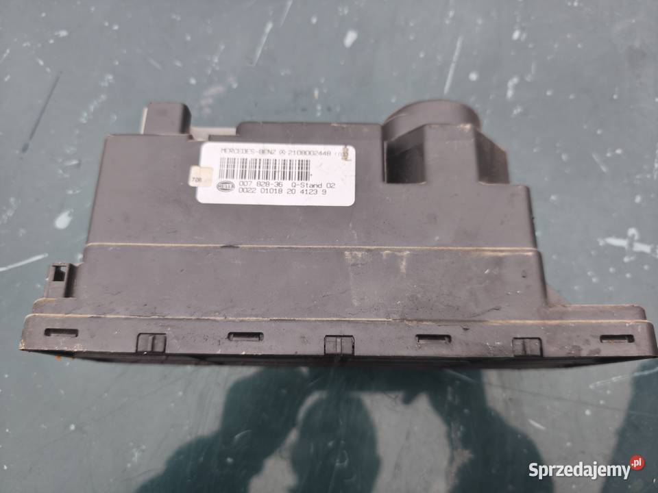 Pompa pompka siłownik centralnegoi zamka Kamień Pomorski