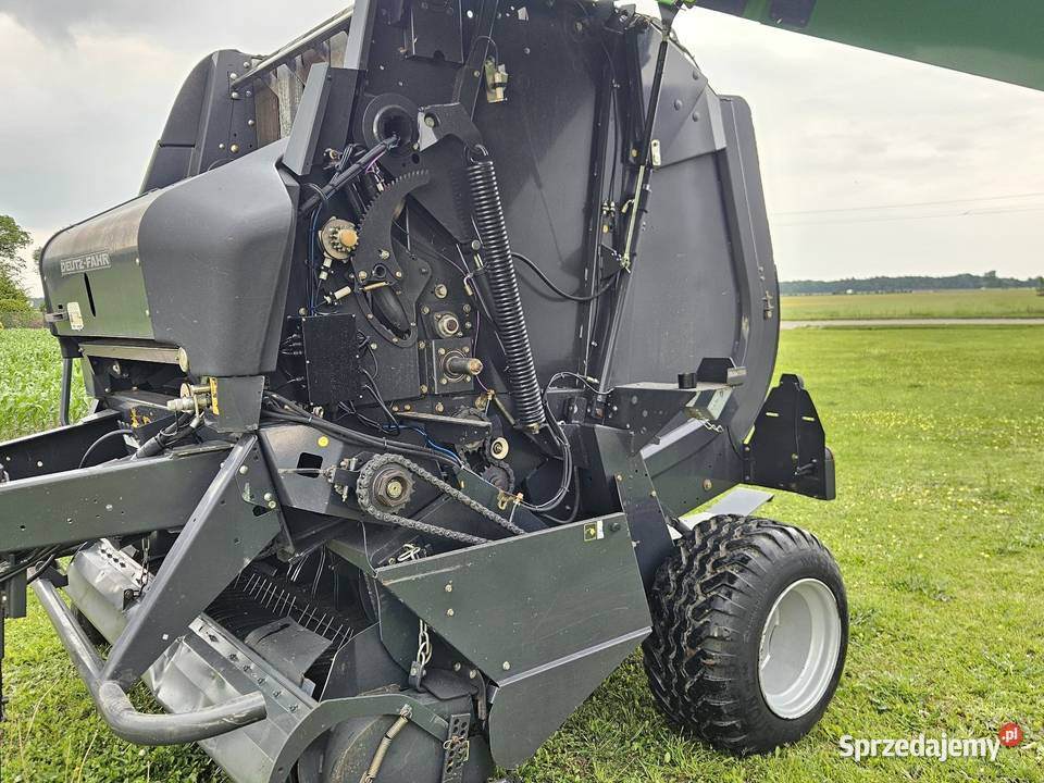 Prasa DeutzFahr Varimaster 560 rotornożesiatka łódzkie