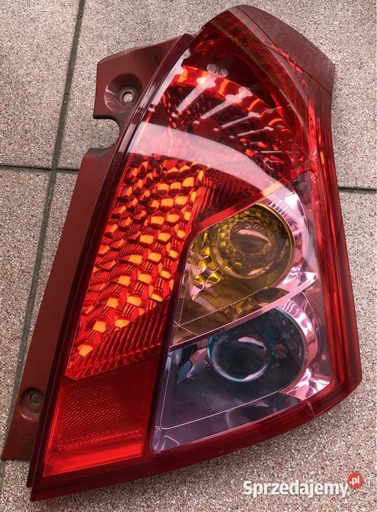 SUZUKI SWIFT MK6 LIFT LAMPA PRAWA TYŁ 5696S1R Kozy sprzedam