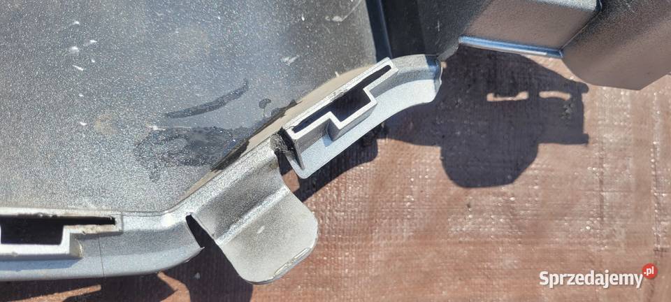RENAULT CAPTUR PRAWY NAROŻNIK ZDERZAKA TYŁ osobowe Ruda Śląska