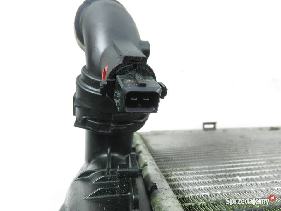 CHŁODNICA WODY BMW E90 318 i 7521931 osobowe