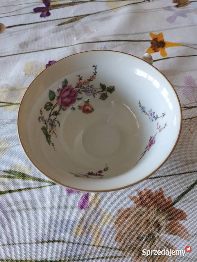 PRL filiżanka Wałbrzych porcelana
