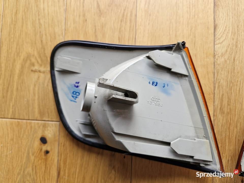 Audi 100 C4 Kierunkowskazy oryginalne Hella osobowe Kierunkowskazy Gdańsk