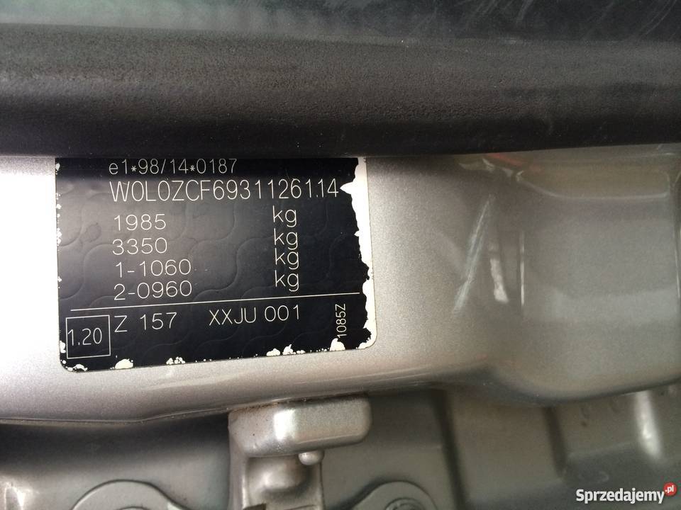 Opel Vectra C 2003r 20DTI anglik V5C kod lakieru Rok produkcji 2003 łódzkie Bełchatów sprzedam