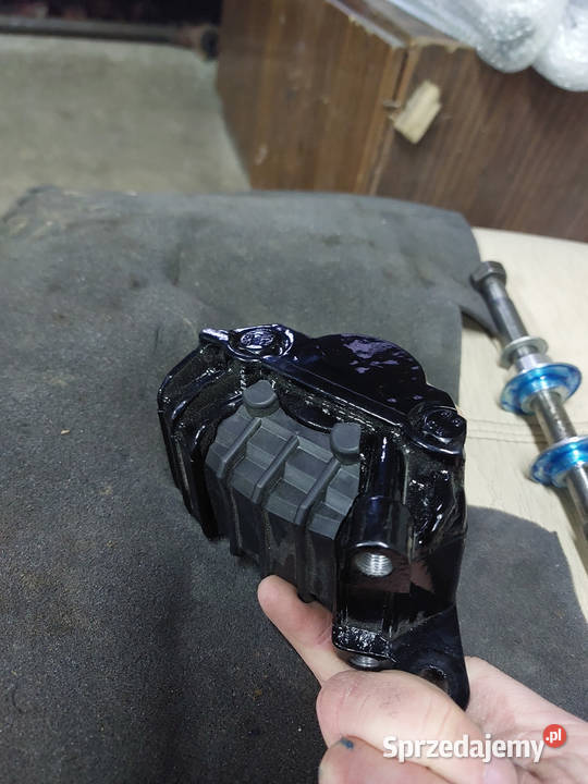 Zacisk hamulcowy etz 150 Jasło