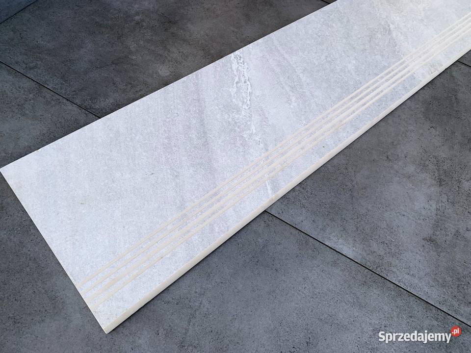 Płytki na schody SZARE 120x30 PRZECIWPOŚLIZGOWE