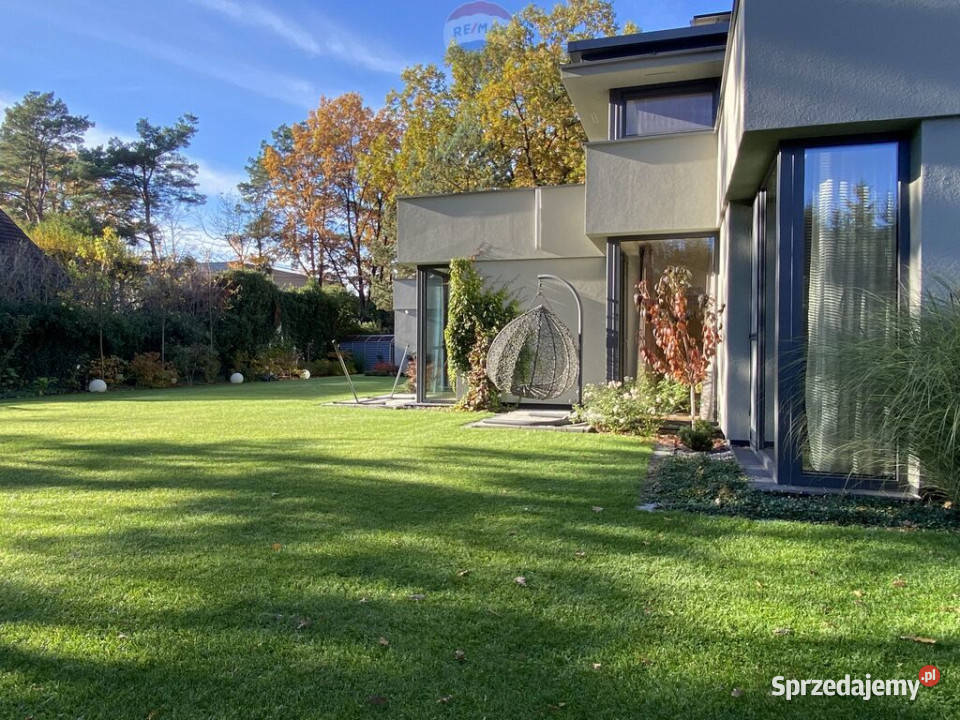 Nowoczesny dom na wynajem w Konstancin-Jeziorna sprzedam