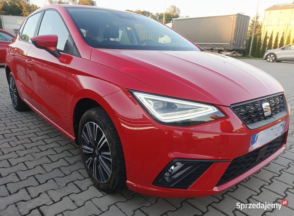 Seat Ibiza uszkodzony full LED Kawęczyn sprzedam