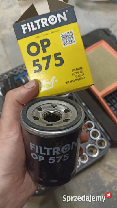 Filtr oleju OP 575 Volvo Opel Mitsubishi Mazda Janowice