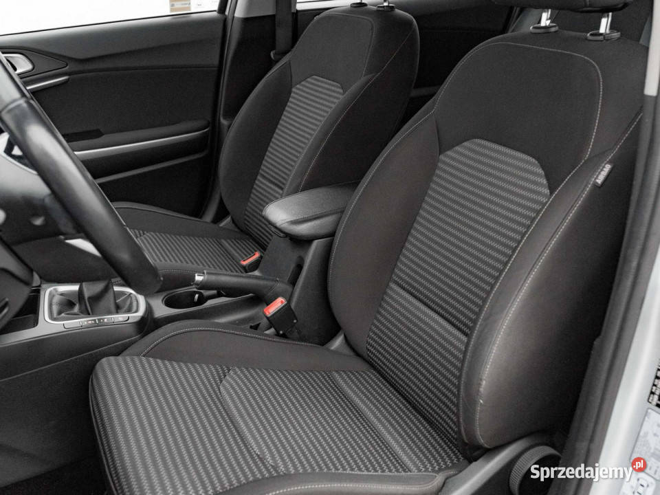 Kia Ceed GD990WN15 TGDI M 2 stref klima Kcof Rok produkcji 2022 Pępowo