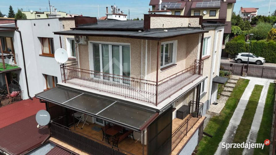 Mieszkanie z ogródkiem balkonem i garażem Mieszkania