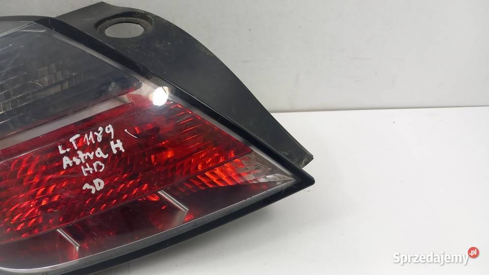 OPEL ASTRA H GTC III HB 3D LAMPA TYŁ LEWA Zbierkowo sprzedam