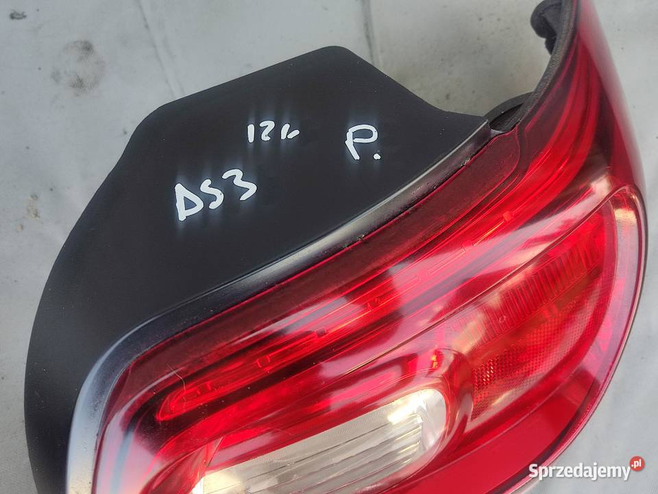 CITROEN DS3 0815r LAMPA TYLNA TYŁ LEWA PRAWA Radom