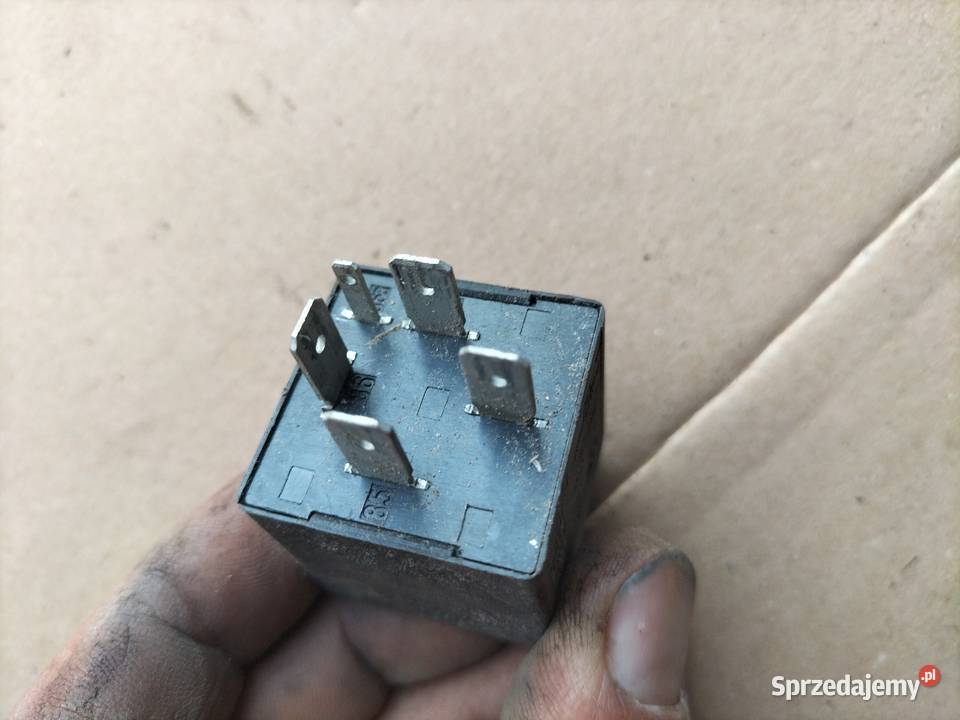 PRZEKAŹNIK AUDI SEAT VW 30 165906381 Kamień-Kolonia