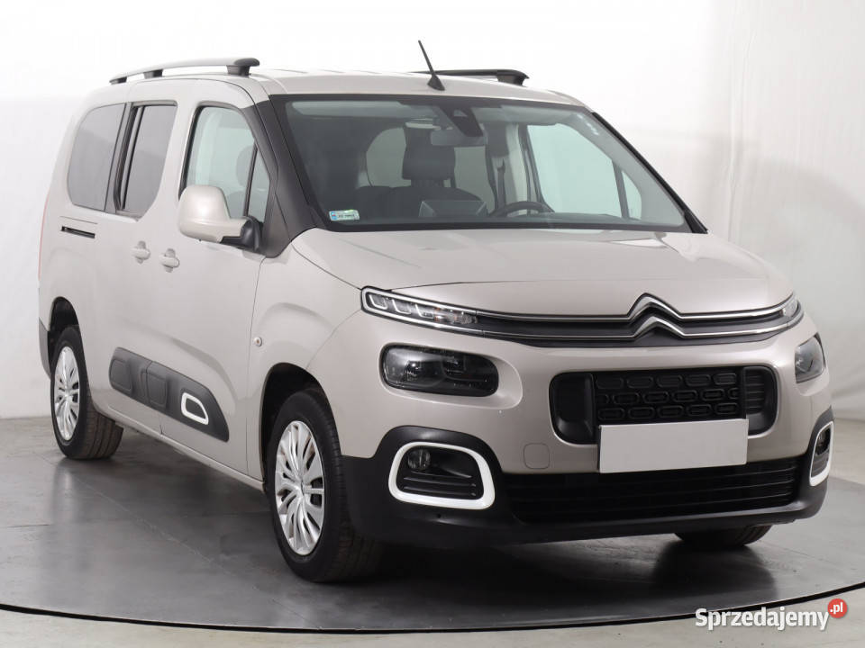 Citroen Berlingo 12 PureTech manualna