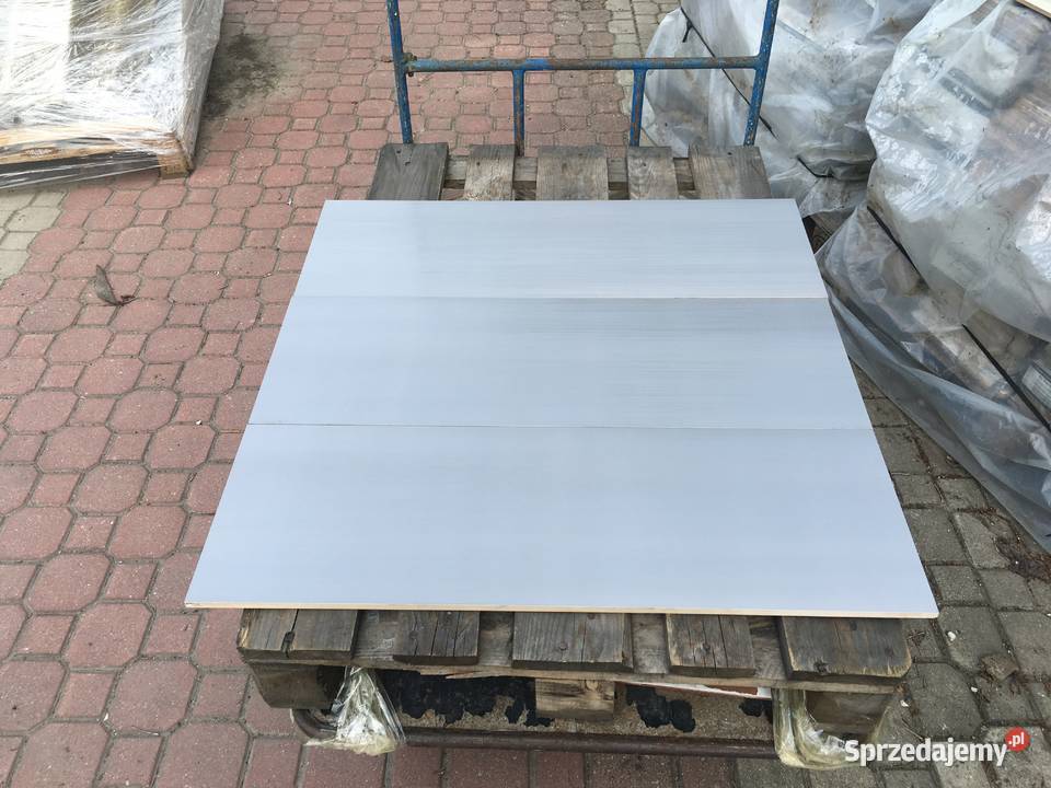 Glazura płytka ścienna fantasy gris 30x90 firmy Pruszków