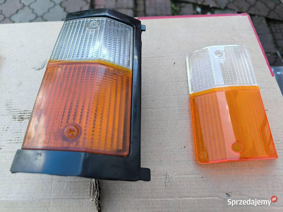 Fiat 125p kierunek pozycja lampa obrysowa lewa Stalowa Wola