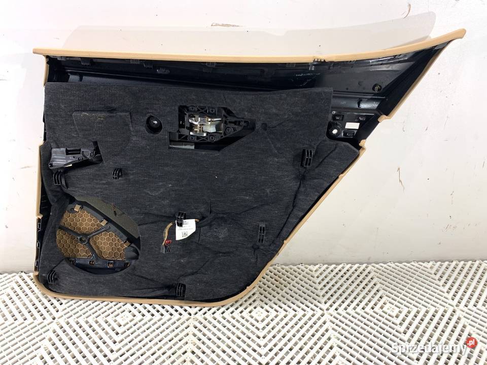 BOCZEK DRZWI LEWY TYŁ PORSCHE PANAMERA Hatchback