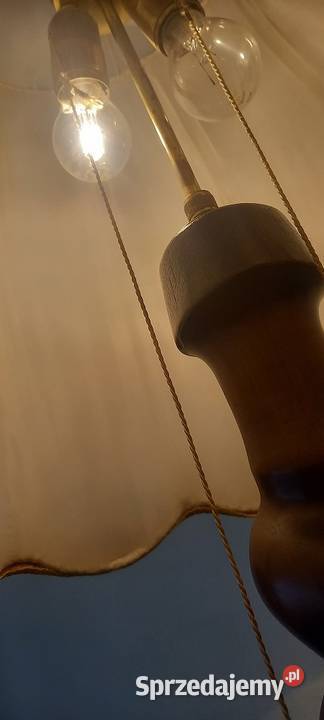 Salonowa wysoka drewniana lampa podłogowa z Skierniewice