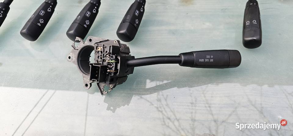 Przełącznik kierunkowskazów manetka mercedes Rok produkcji 1998 Zbąszyń