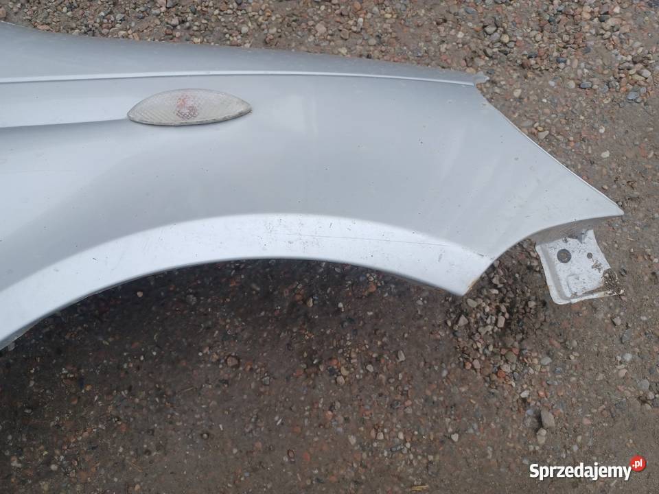 Błotnik Prawy Przód Toyota Yaris 1 I Wisznice