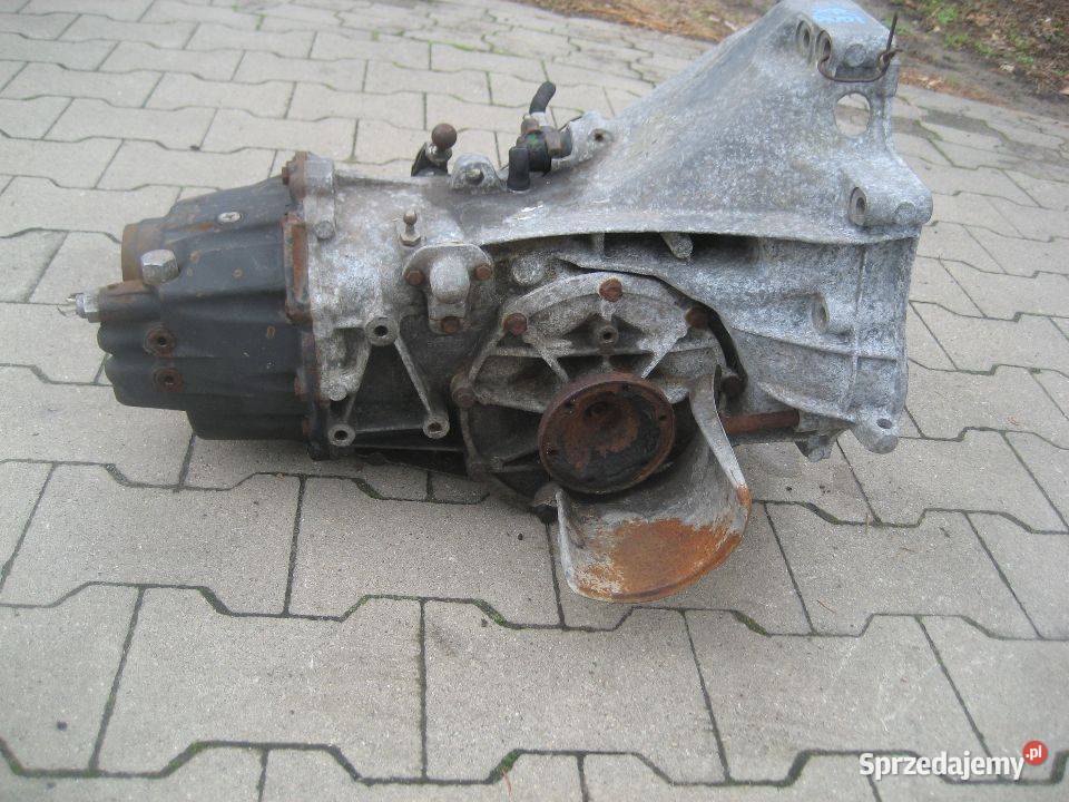 audi 100 c3 benzyna skrzynia biegów 4 biegowa wielkopolskie Rakoniewice sprzedam