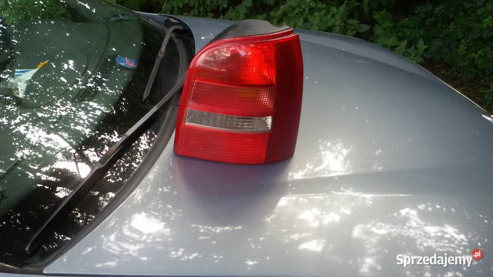 LAMPA TYLNA PRAWA AUDI A4B5 LIFT KOMBI Elbląg