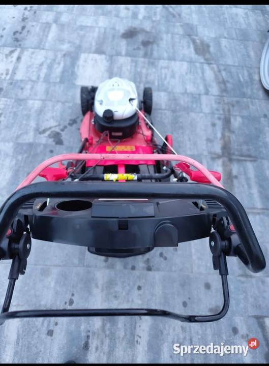 Kosiarka spalinowa z napędem Hecht Sochaczew