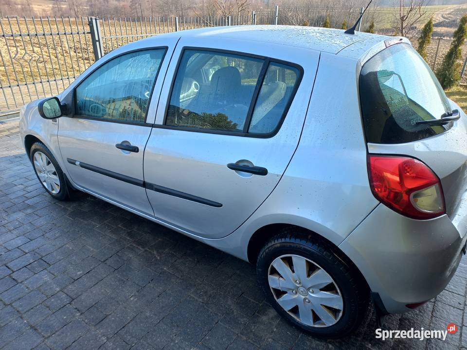 Renault Clio 3 wersja Yahoo 15 dCi 2011 Ładne 75KM Motoryzacja Międzylesie sprzedam