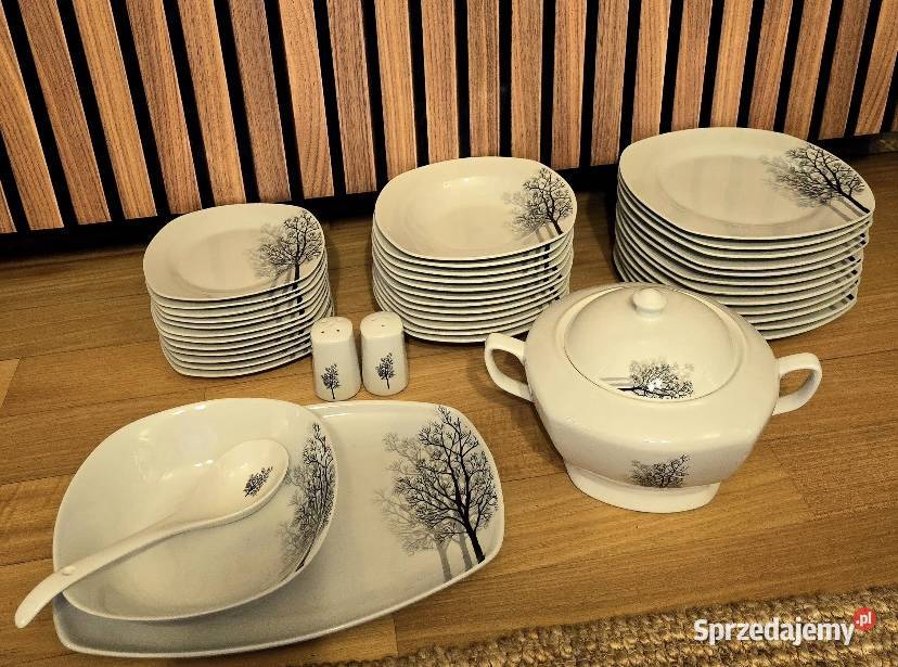 319 Zestaw obiadowy na 12 osób